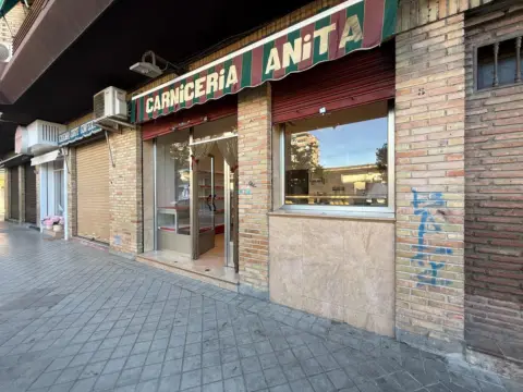 Local comercial en calle Trucha