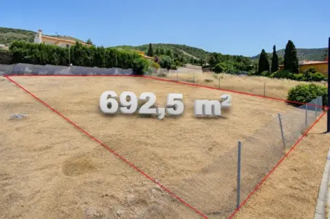 Terreno en Urb. El Puntal