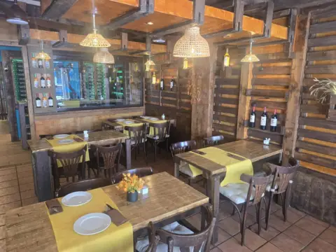 Local comercial en Benalmádena Costa