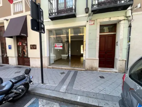 Local comercial en calle del Conde Ansúrez