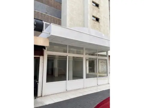 Local comercial en Juzgados