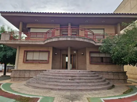 Chalet en calle Mayor, 16