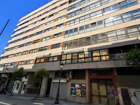 Oficina en calle de Pi i Margall, 72