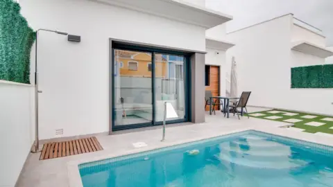 Chalet en calle de Barroco Roda