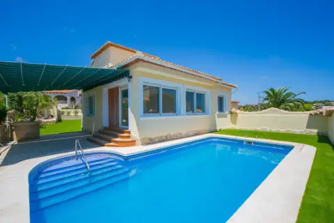 Chalet en Zona Costeres