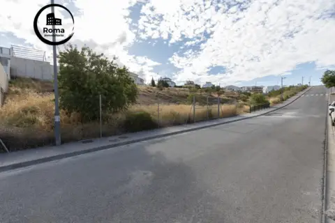 Terreno en calle Rio Castril