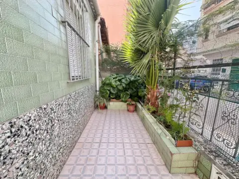 Casa en calle de Julián Argos