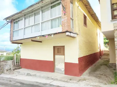 Casa – Ponferrada, Salas de Los Barrios