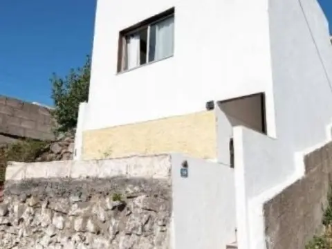 Casa en calle Arure