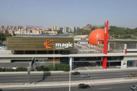 Edificio en La Salut - Lloreda