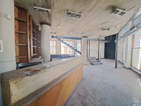 Local comercial en L\'eixample