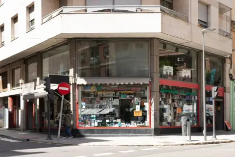 Local comercial en calle de Pablo Morillo, 15