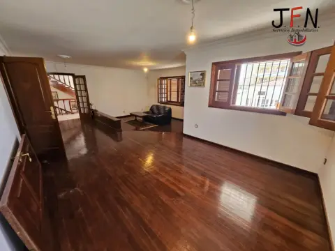 Chalet en calle Republica Del Peru