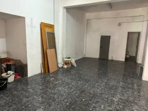 Local comercial en calle Duque de Liria, nº 118