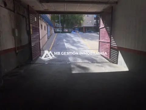 Garaje en calle de Portugal