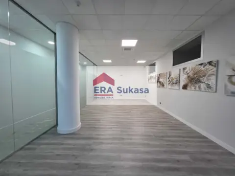 Local comercial en calle Fernando Beautell, 25