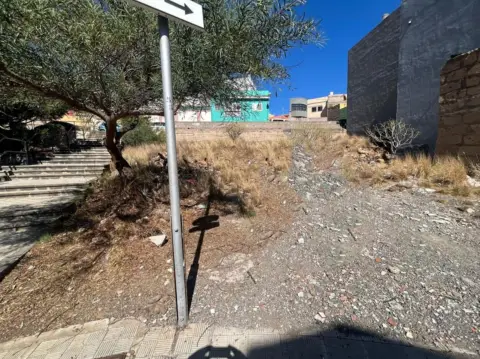 Terreno en calle Trepadora