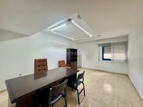 Local comercial en Oliva Pueblo