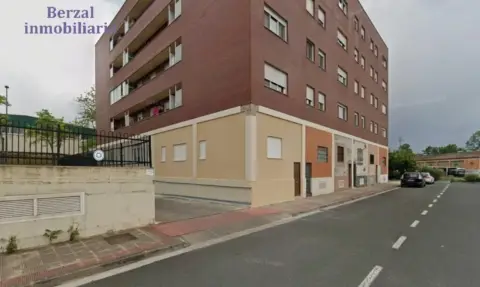 Local comercial en calle Cadena Varea
