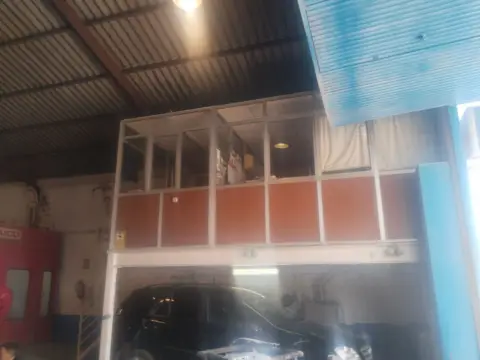 Nave industrial en calle Cromo
