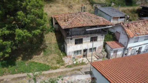 House in Oviedo
