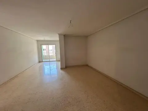 Piso en Torrefiel