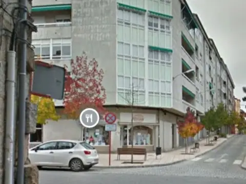Local comercial en calle del Río Bibei