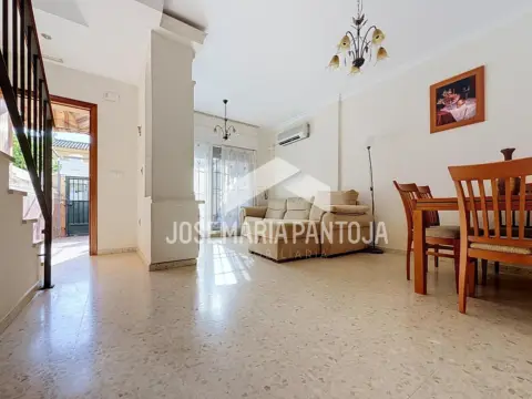 Casa adosada en El Rocío - La Milagrosa