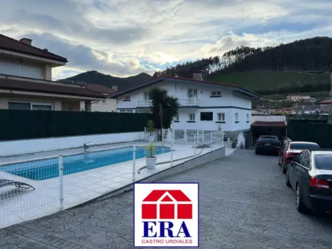 Chalet en Barrio Samano