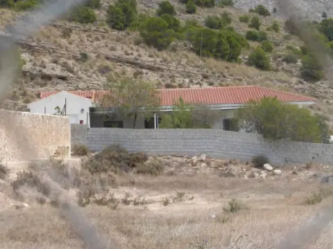 Casa en calle La Cueva Negra, nº S/N