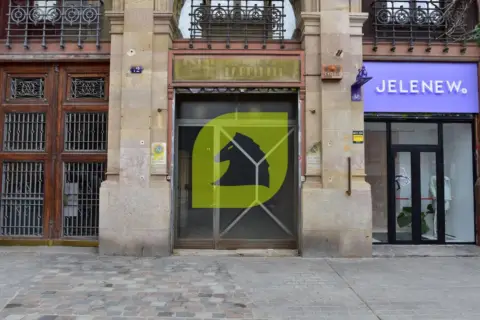 Local comercial en Carrer de la Ribera