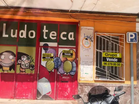 Local comercial en Colegio S. Miguel
