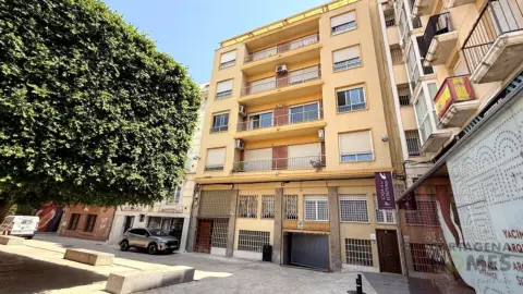 Piso en Plaza de Risueño, 13