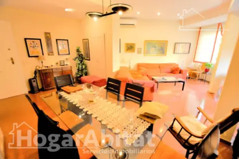 Piso en Carrer del Dramaturg Àngel Guimerà