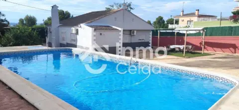 Chalet en calle Mariola -Loma Miralcampo