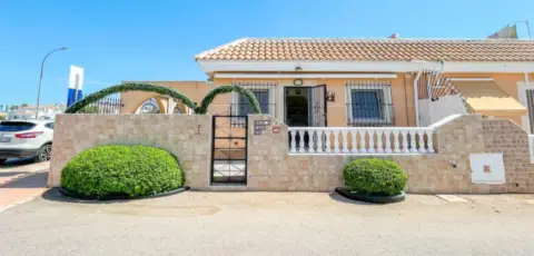 Casa en Los Narejos-Punta Calera