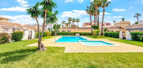 Casa en Los Narejos-Punta Calera