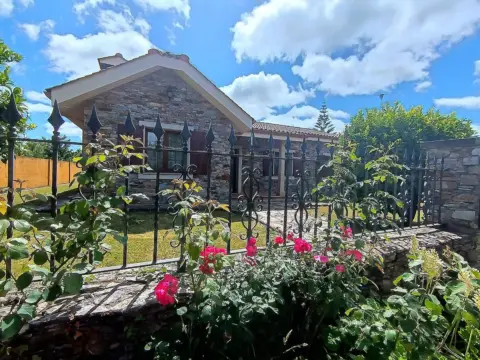 Casa en calle Monetes