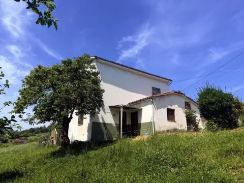 Chalet en calle La Rubiera
