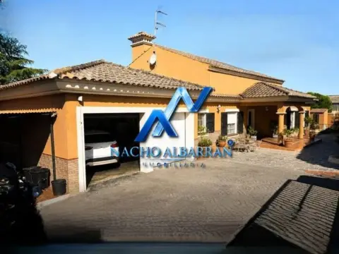 Chalet en Los Montitos-Carretera de Sevilla