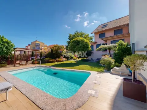 Casa pareada en Teis
