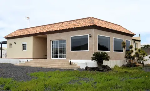 Chalet en calle Valdivia