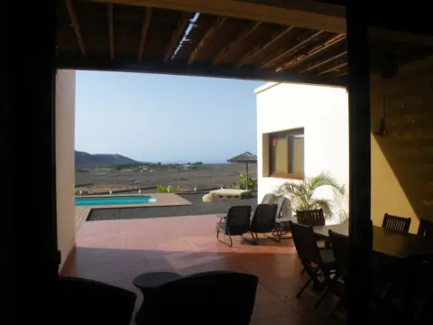 Chalet en calle Lugar Tarajalejo