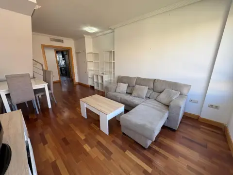 Piso en Valdeolleros