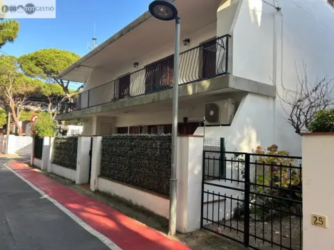 Piso en Carrer de l'Empordà