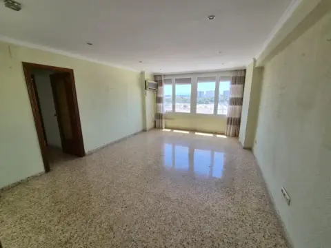 Piso en Carrer de la Isla Cabrera