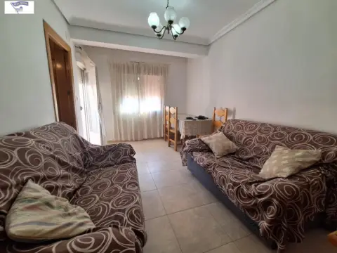 Piso en Ensanche-Franciscanos