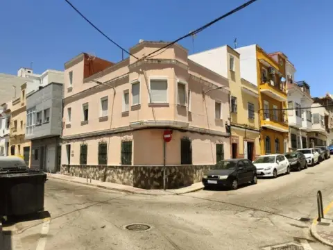Casa en Salesianos