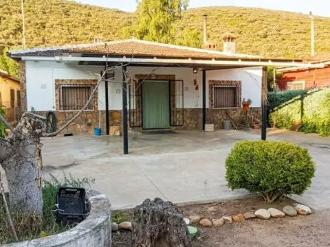 Casa en Avenida de la Yedra