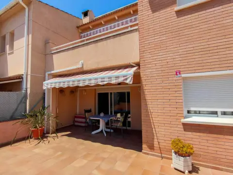 Casa adosada en Plademar